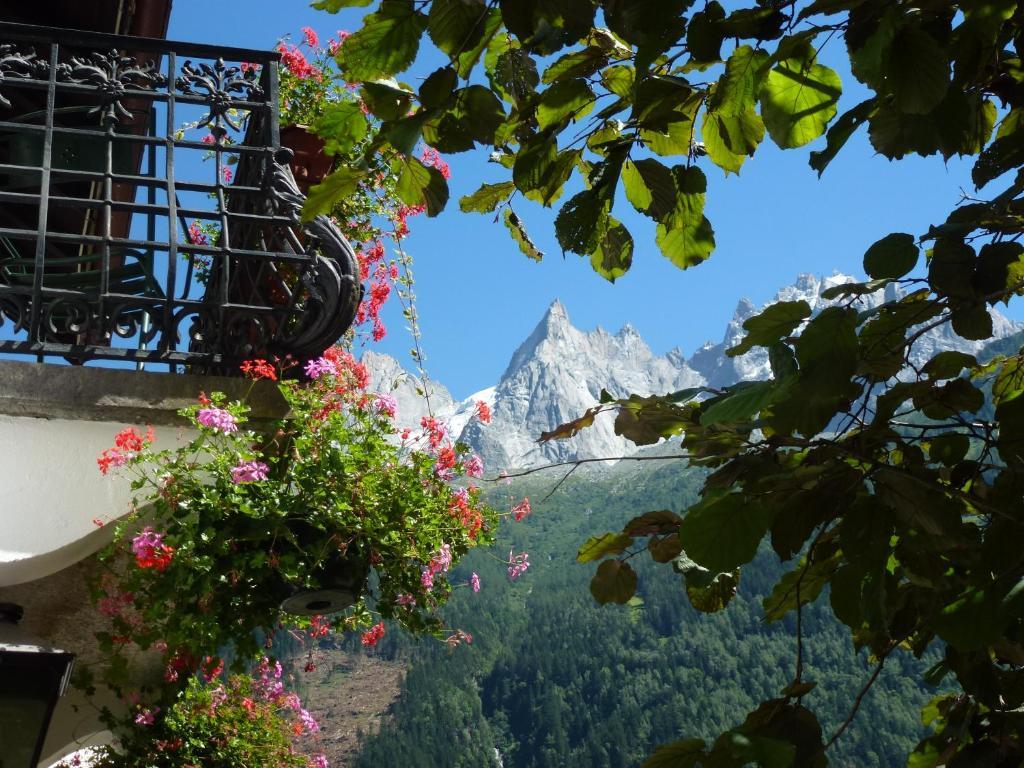 Hotel Du Clocher Chamonix ภายนอก รูปภาพ